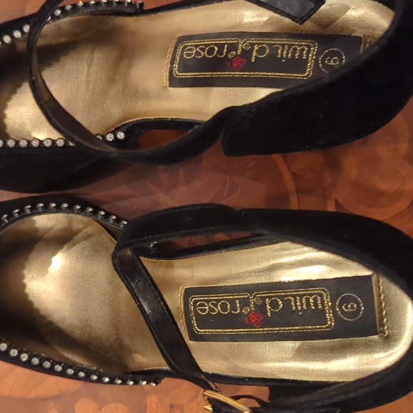 'Wild Pair' (model-wild rose) Black Velvet, jeweled top shoes. Size 9 - Picture 8 of 8